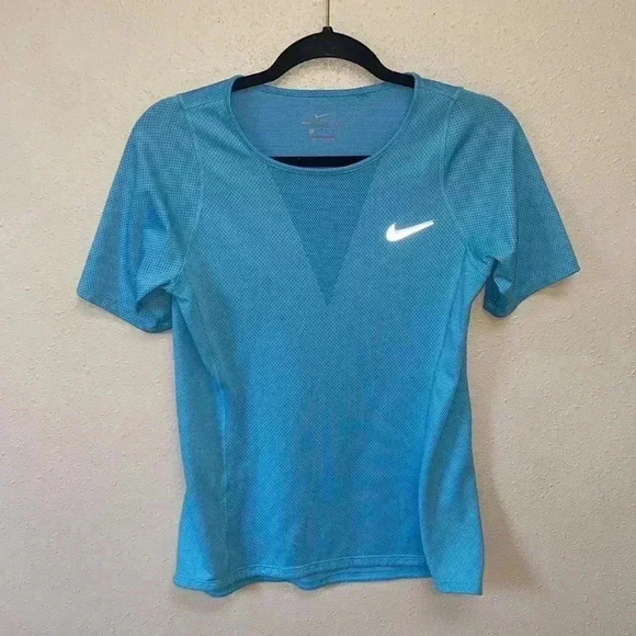 NIKE Zonal Cooling Women’s T-Shirt - Picture 7 of 7